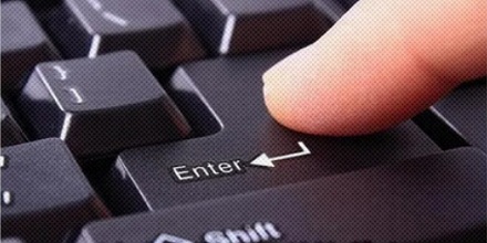 键盘的 enter 键为什么要翻译成「回车」呢？
