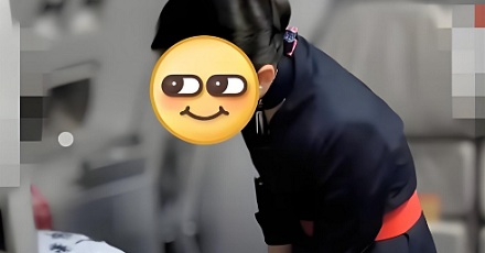 乘务员突然让你换座，可能是救你？