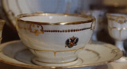 骨瓷里的「骨」是什么骨？