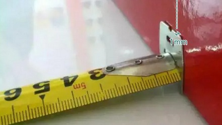 为什么卷尺的尺钩总是松松垮垮的？